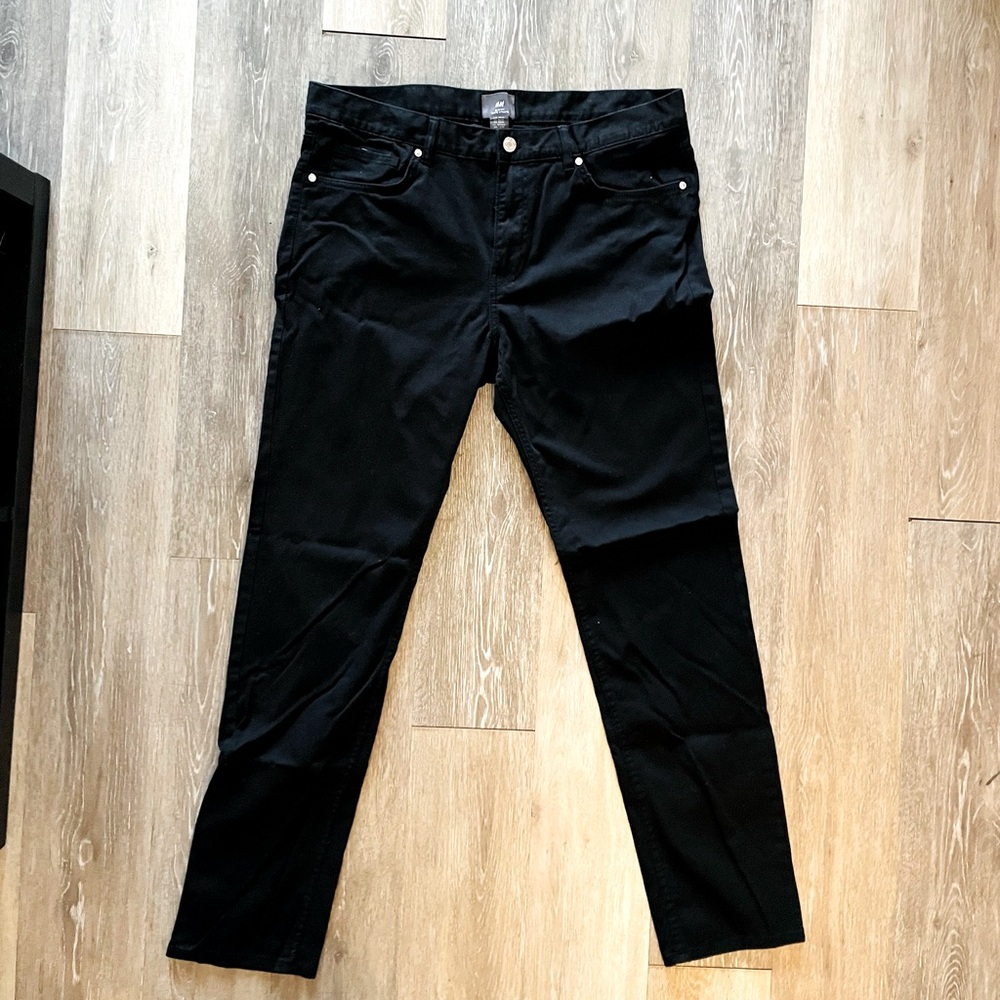 H&M Slim Fit men’s black pants